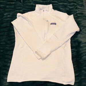 Patagonia Women's White Quarter Zip